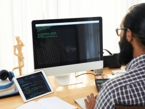 Advanced Python for Data Engineering: Mastering list comprehensions, decorators, and generators to write clean, efficient production code